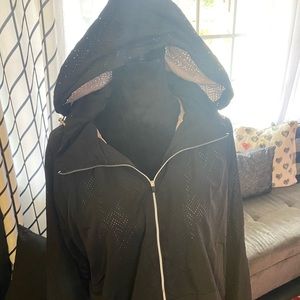 Windbreaker with lavender liner size L